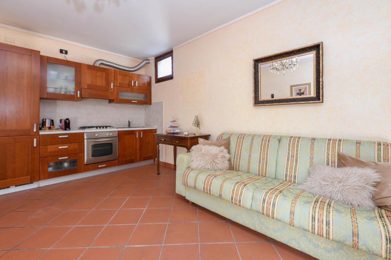 Prestige Apartment Σιρμιόνε Εξωτερικό φωτογραφία